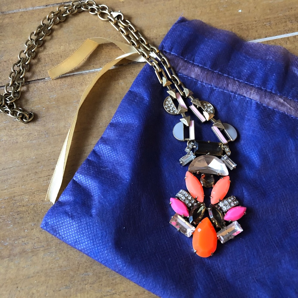 Stella & Dot adjustable statement necklace